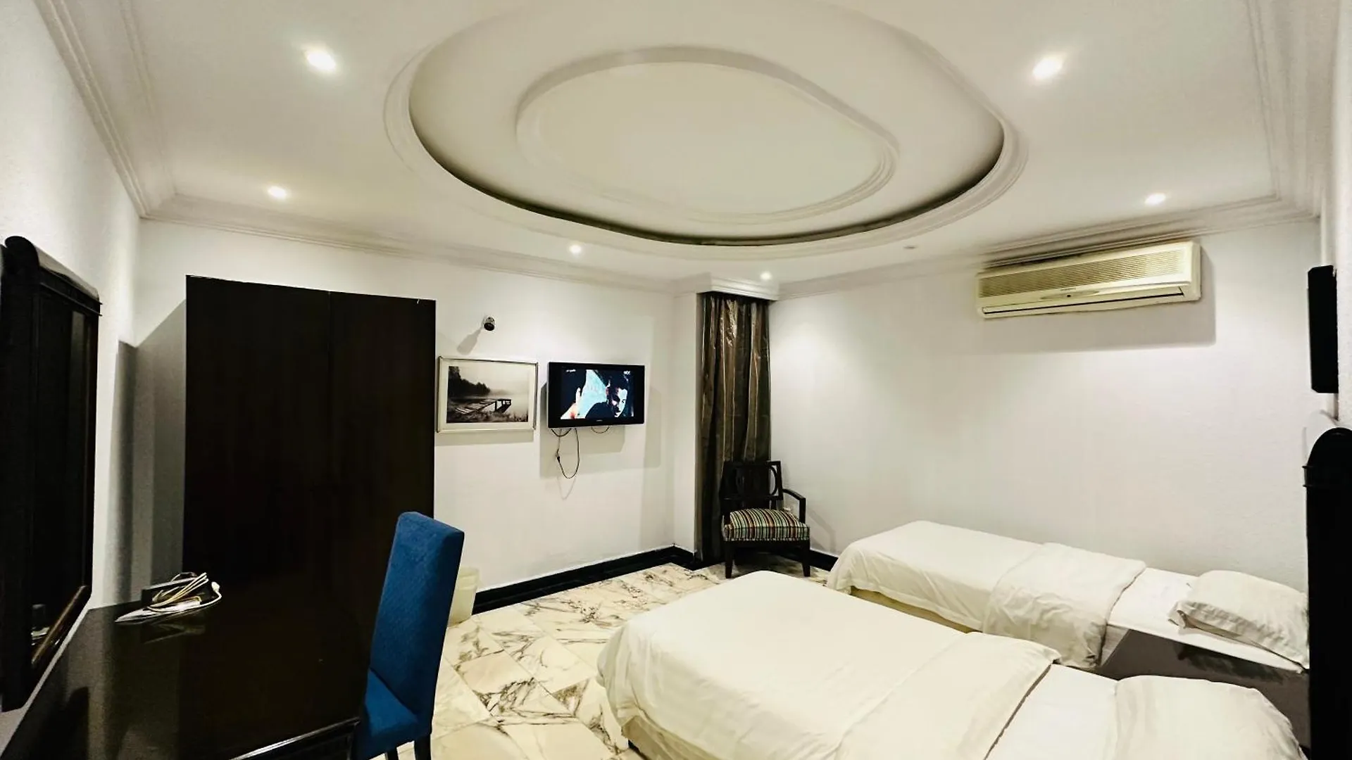 Delmon Hotel Suites Dzsidda