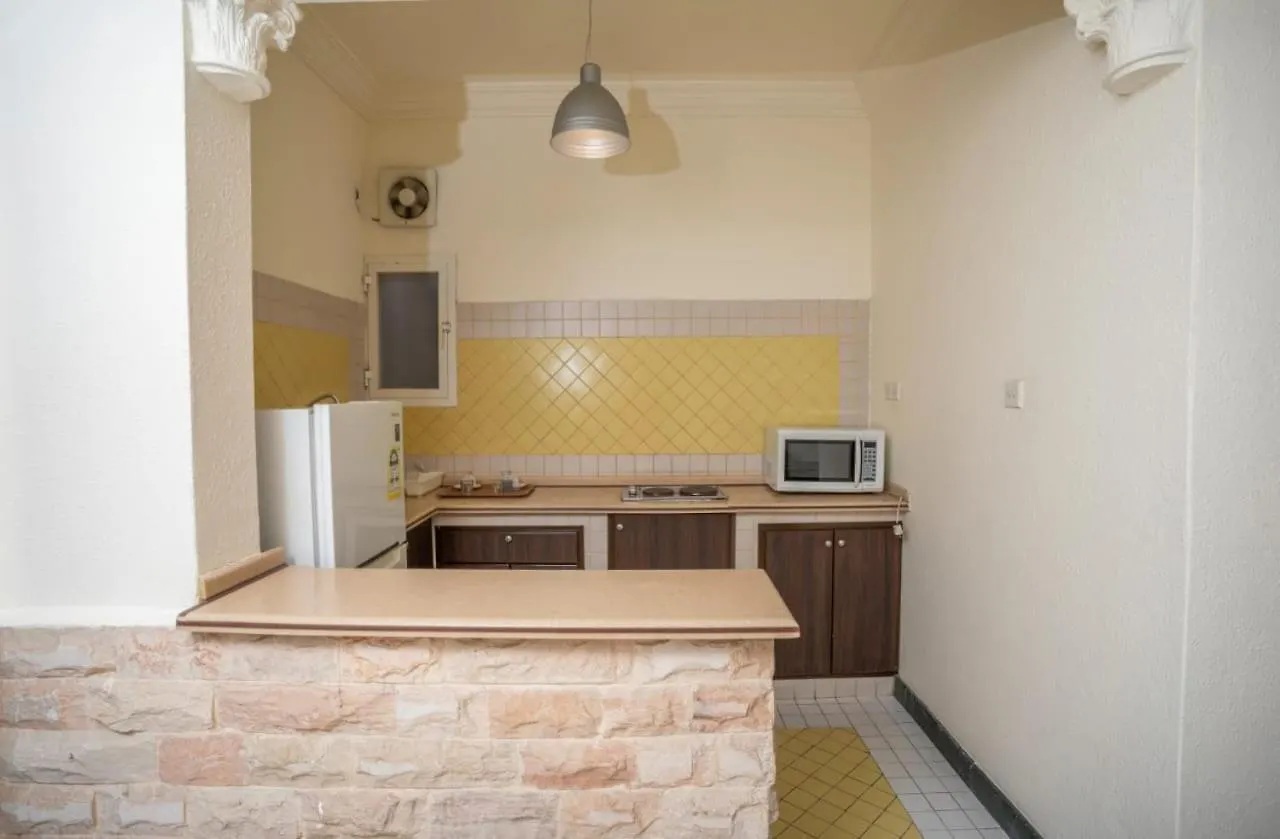 Delmon Hotel Suites 3*, Djeddah