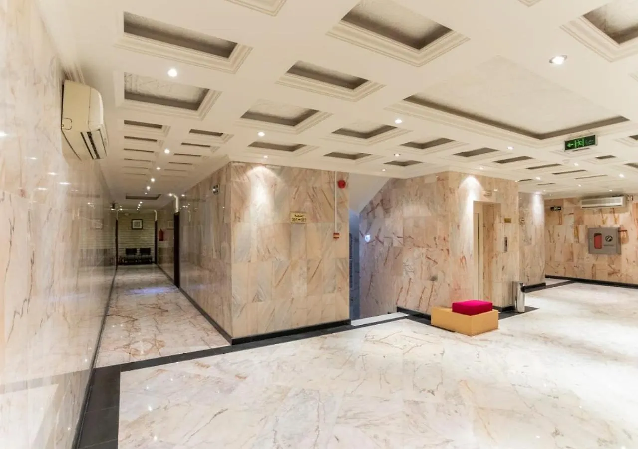 Delmon Hotel Suites Jeddah 3*,