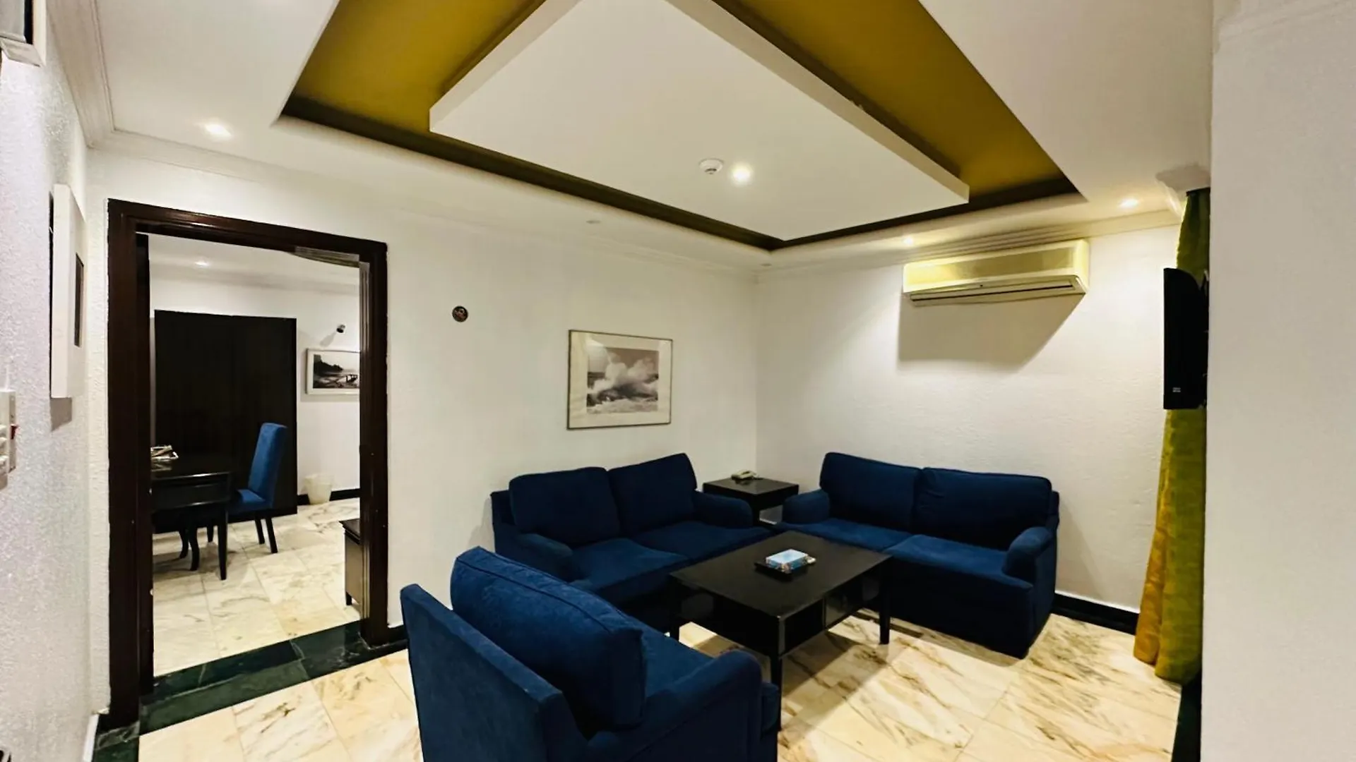 Delmon Hotel Suites Jeddah Aparthotel